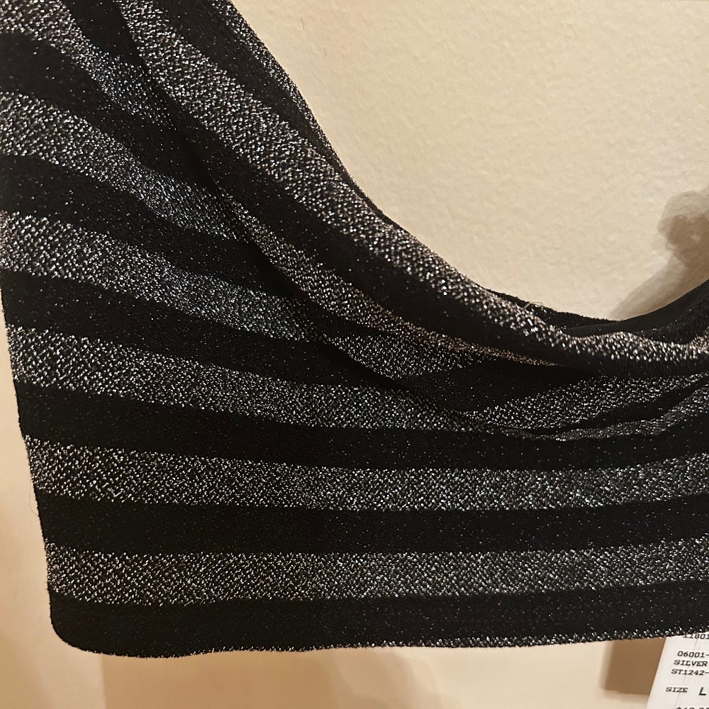 NWT windsor holiday  2 piece set. ( brand new)